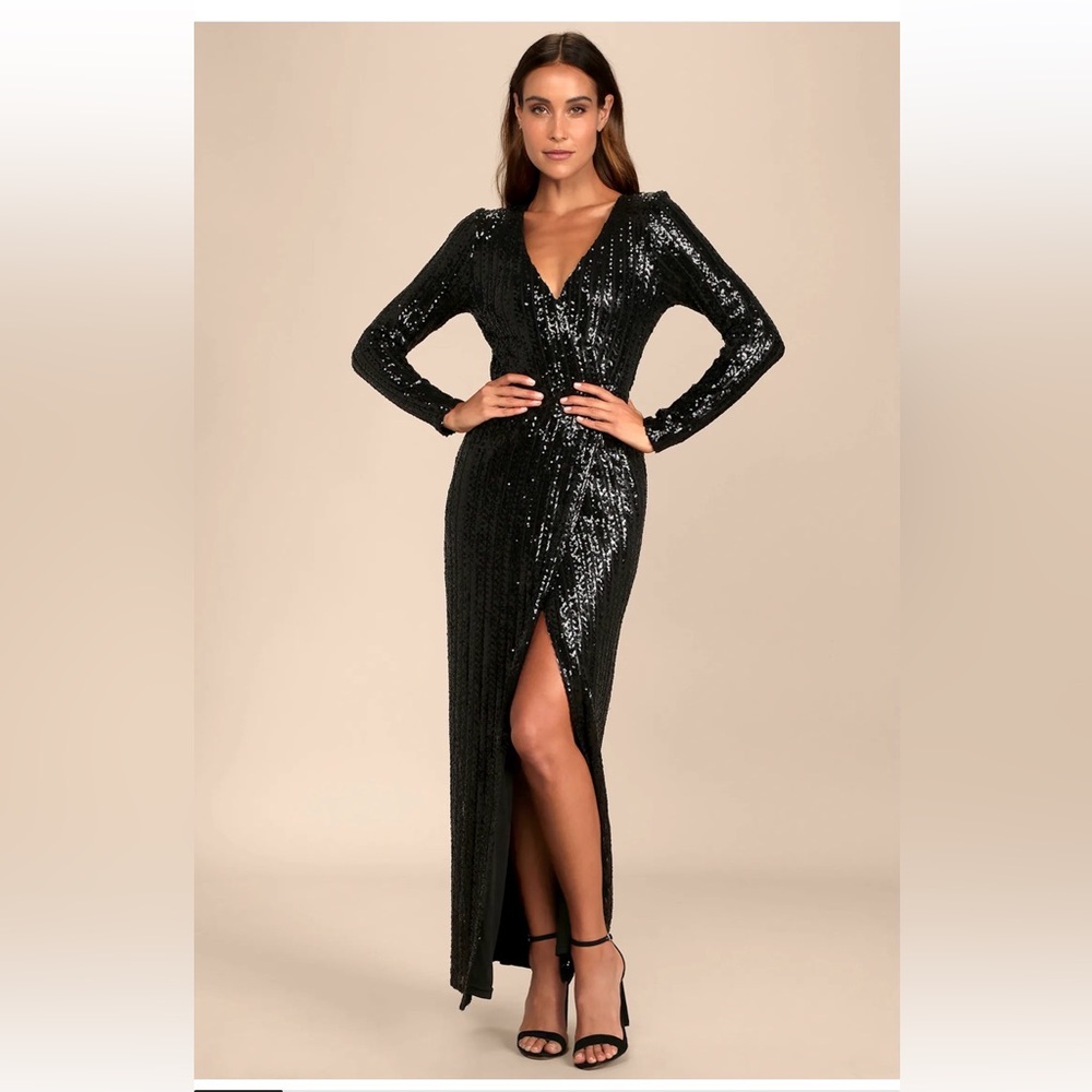 Lulu’s Love Lasts Forever Black Sequin Long Sleeve Maxi Dress size M